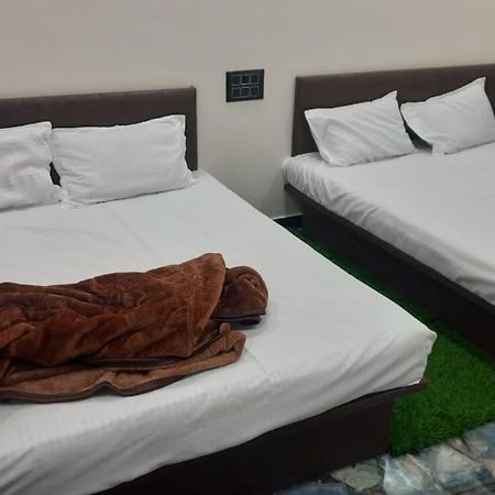 Golden Guest House 乌贾因 外观 照片