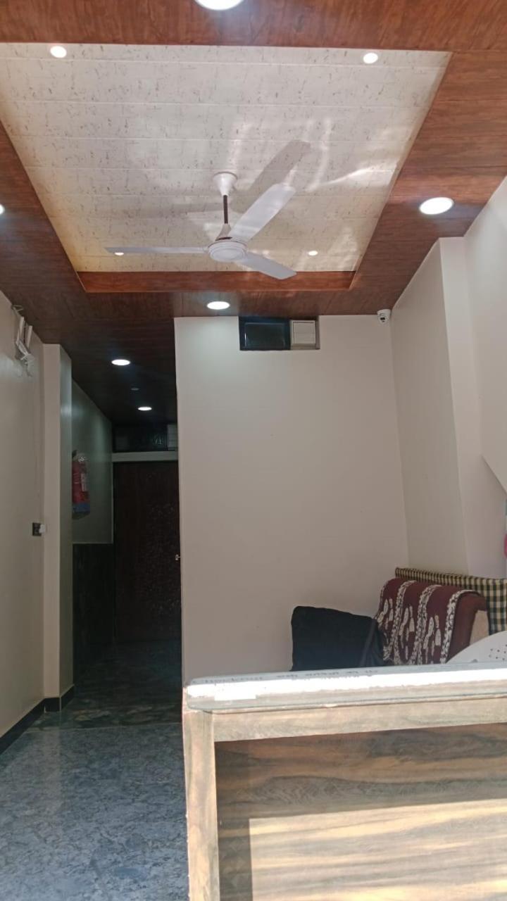 Golden Guest House 乌贾因 外观 照片